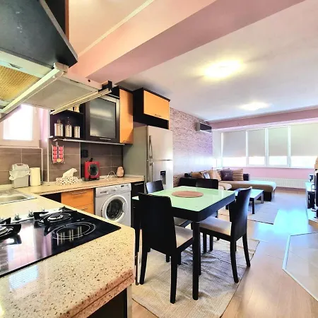 Aquapark 2bd For Family Lägenhet Slăntjev Brjag