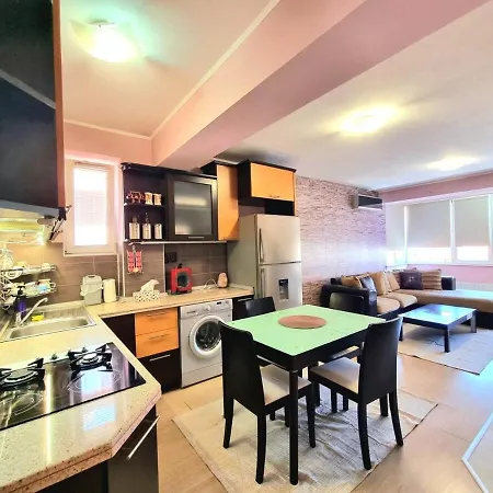 Aquapark 2bd For Family סאני ביץ'